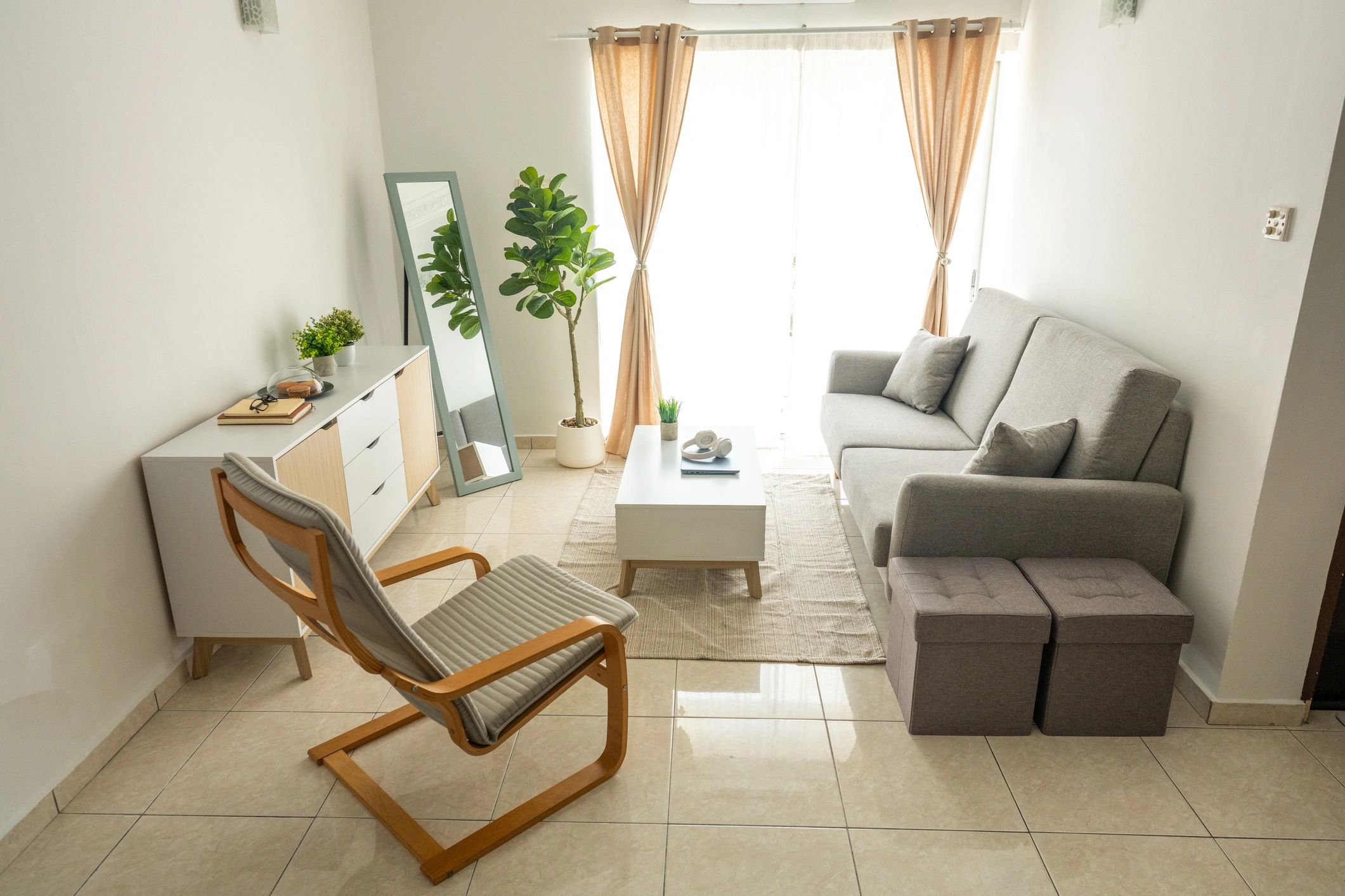 Apartment living room for Washington DC rental search